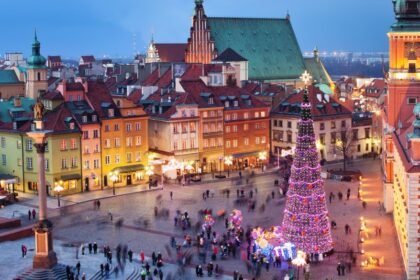 Old-Town-Warsaw-Poland-StrideTravel-st_125958461