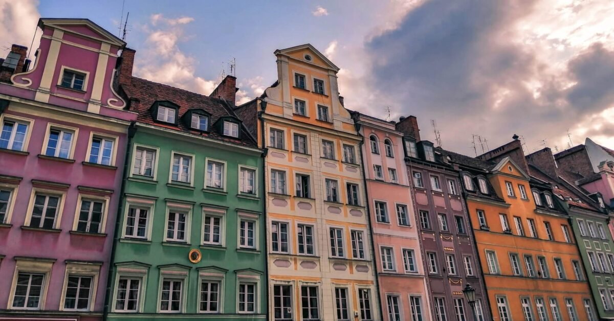 backpacking-wroclaw-skyline1-1200×628