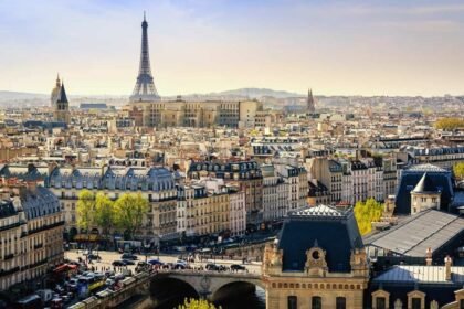 paris-AdobeStock_150606468-1200×640