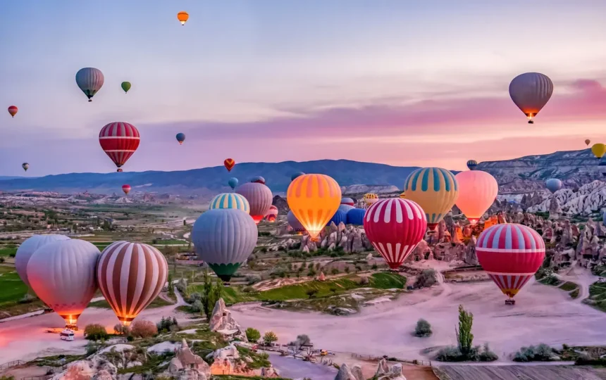 Cappadocia-Colorful-hot-air