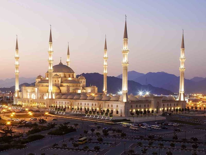 Sheikh Zayed Mosque in Fujairah