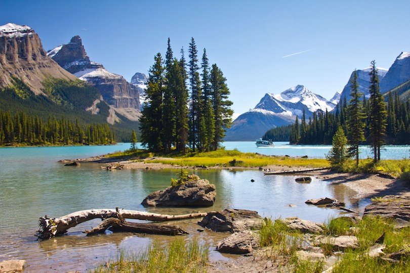 Maligne Lake