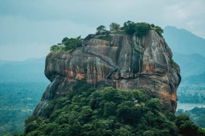 top-10-places-to-travel-in-sri-lanka-05